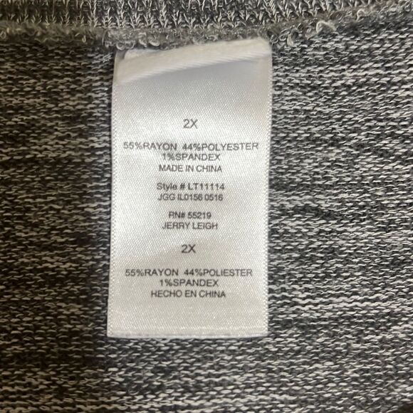 Disney Micky Mouse top batwing graphics gray black red short sleeve 2X - Picture 7 of 7